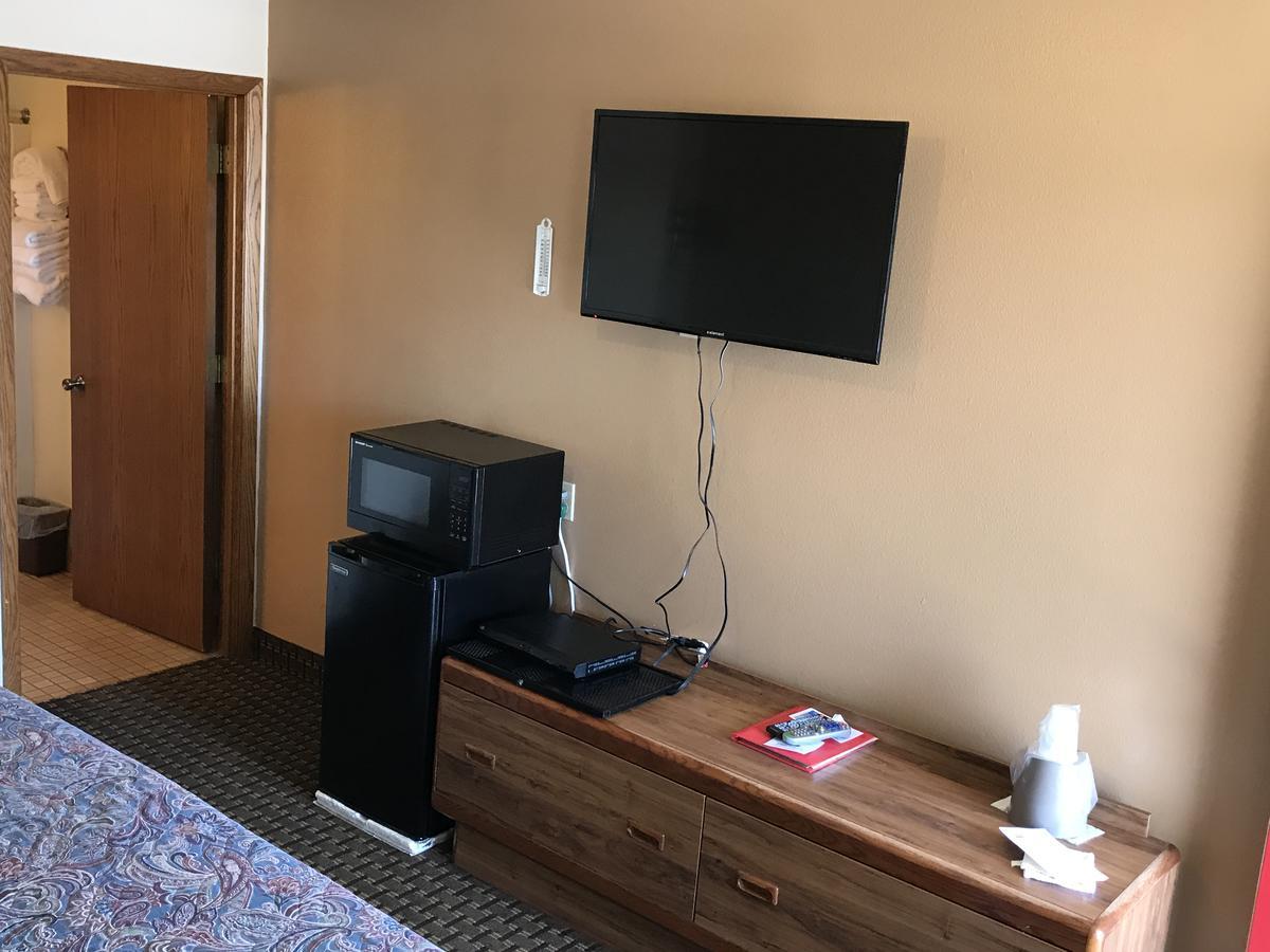 Exxon Quik Stop & Motel Wausaukee Екстер'єр фото